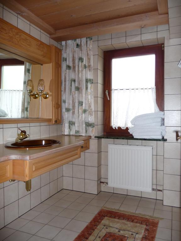 Ferienwohnungen Maria Ginther Pinswang Habitación foto